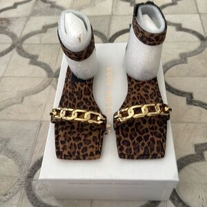 Good American Leopard Sandals with gold hardware!